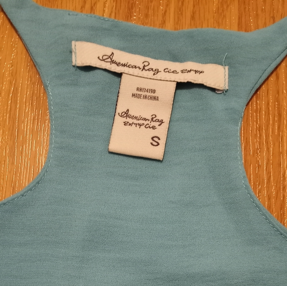 Polyester top - Picture 3 of 5
